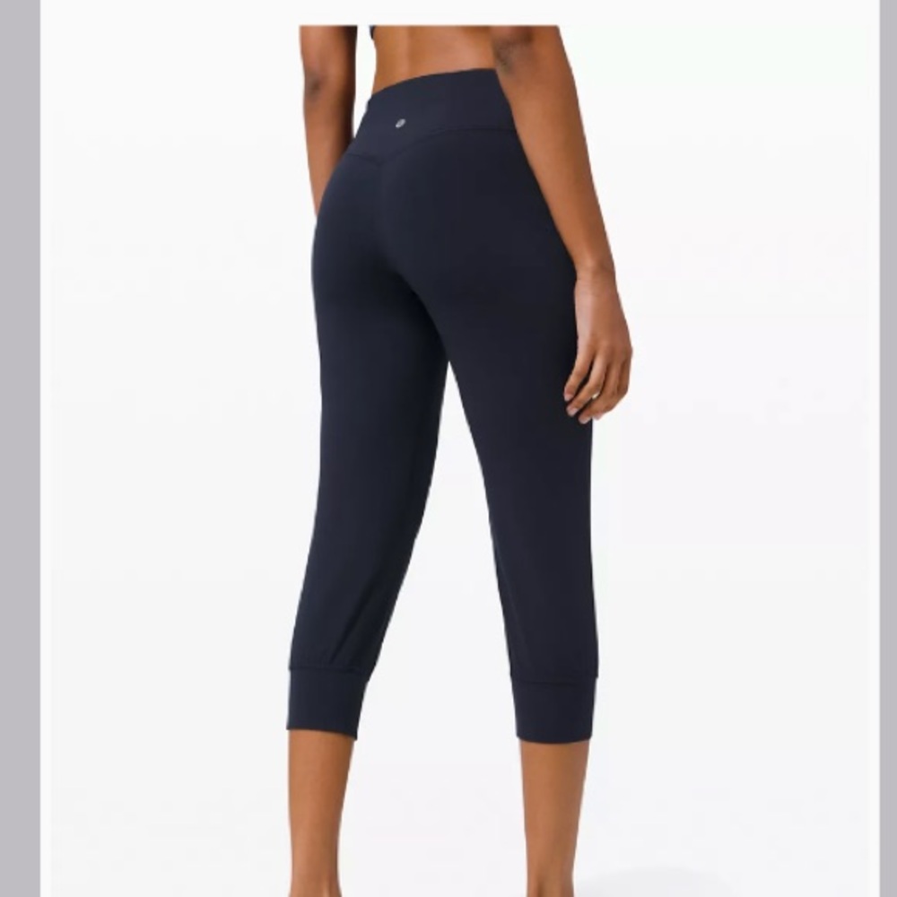 lululemon align jogger crop